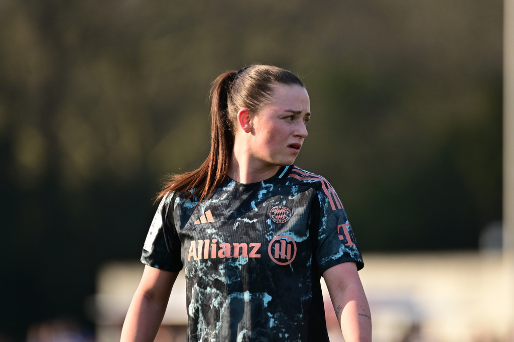 Fußball I Frauen I Saison 2024-2025 I 2. Bundesliga I 17. Spieltag I Hamburger SV - FC Bayern München II | Der Sportfotograf. - Realisiert mit Pictrs.com