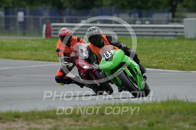 2024_06_21_PBK_19408 | Sportfotografie; SlowMotion; Video; Rennstrecke; Hafeneger; Speer; Racing; RSE; BMW; CBO; Trackday; Motorsportarena; Hockenheimring; Brno; Most; Barcelona; Valencia