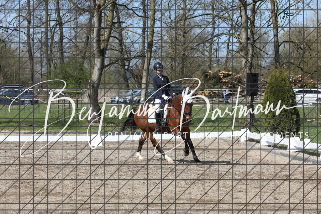 AZ2A3284 | Benjamin Bartmann Photomoments