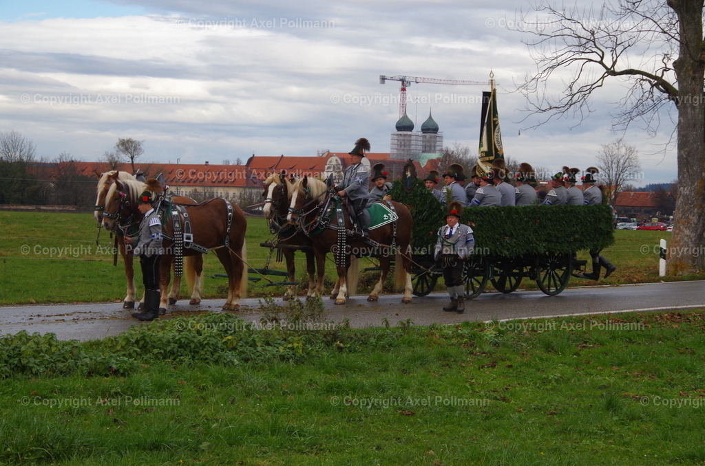 IMGP0303 | fotografiert von Axel PollmannLeonhardi Wallfahrt Benediktbeuern und Murnau, Fronleichnam, Fasching, Landschaft im Loisachtal und Benediktbeuern  - Realisiert mit Pictrs.com