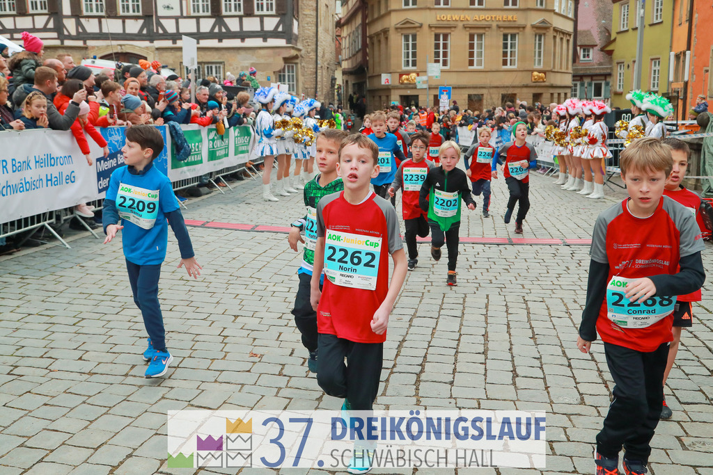 AOK JuniorCup 400m | 3Koenigslauf 2023 - Realisiert mit Pictrs.com