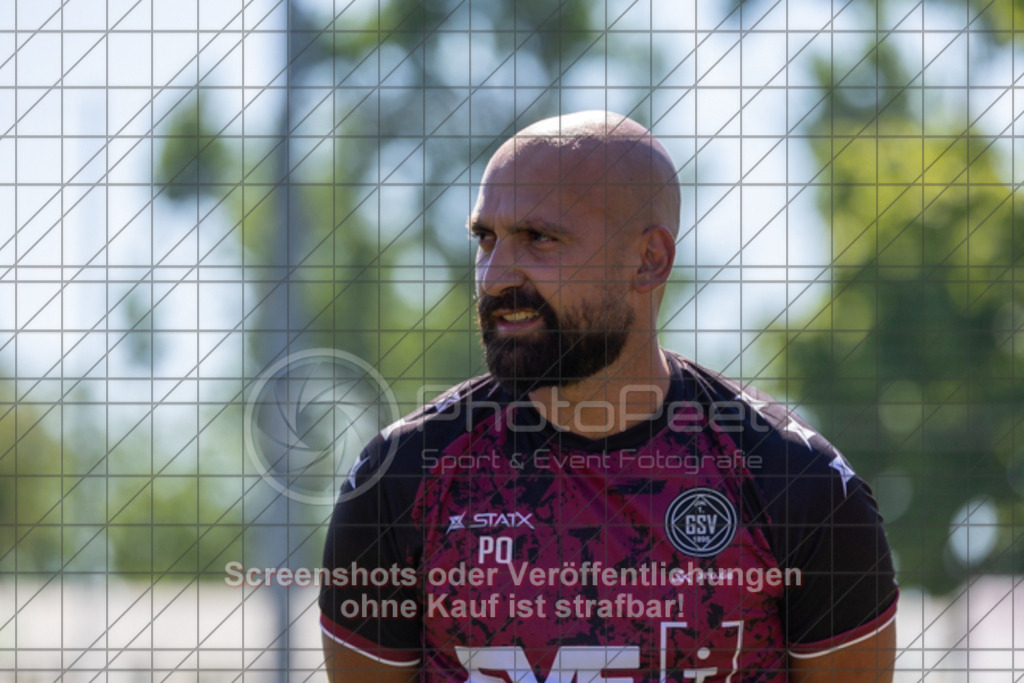 20250629_103334_0220 | #,1.Göppinger SV, Fussball, Oberliga BW - Trainingsauftakt, Saison 2025/2026, Rasensportplatz Stadion SV Göppingen, Hohenstaufenstr. 116, 73033 Göppingen, 29.06.2025 - 10:30 Uhr,Foto: PhotoPeet-Sportfotografie/Peter Harich