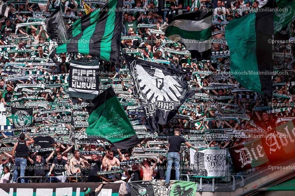 1FC20042501049 | 20.04.2025, Fußball, 1. FC Köln - Preußen Münster, 2.. Fußball Bundesliga, 30. Spieltag, RheinEnergie-STADION, Saison 2024 2025: Fans Gästeblock Feature PreussenfansDFB regulations prohibit any use of photographs as image sequences and or quasi-video.