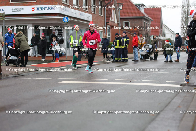 WMLA1574 | Bildershop "Sportfotograf-Oldenburg" mit Fotos von Sportevents in Oldenburg und Umzu. - Realisiert mit Pictrs.com