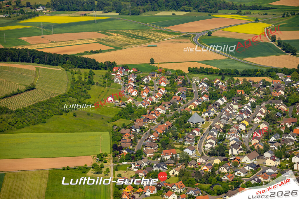 Das Luftbild zeigt  Uettingen - Die Luftaufnahme wurde 2023 vom UL-Flugzeug aus erstellt ( keine Drohne ) - Hochauflösende Luftaufnahme - Für grossformatige Ausdrucke geeignet. Die Geschenkidee !Mit Lizenz und Bildrechte bestellbar