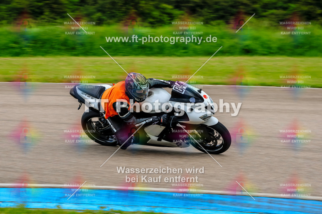 MotoTeam-9785 | Hier findet Ihr Bilder von Touristenfahrten auf der Nürburgring Nordschleife oder von anderen Veranstaltungen die ich besucht habe. Viel Spass beim Durch Schauen 