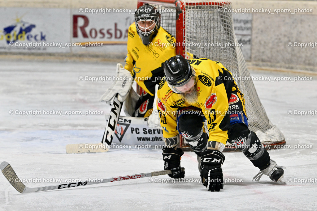 EC Hornets Spittal vs. USC Piraten Velden 18.2.2024 | #33 Kabas Michael EC Hornets Spittal, #1 Zauchner Rene EC Hornets Spittal, EC Hornets Spittal vs. USC Piraten Velden 18.2.2024, EC Hornets Spittal vs. USC Piraten Velden 18.2.2024 am 18.02.2024 in Spittal an der Drau (Eissportzentrum Spittal), Austria, (Photo by Bernd Stefan)