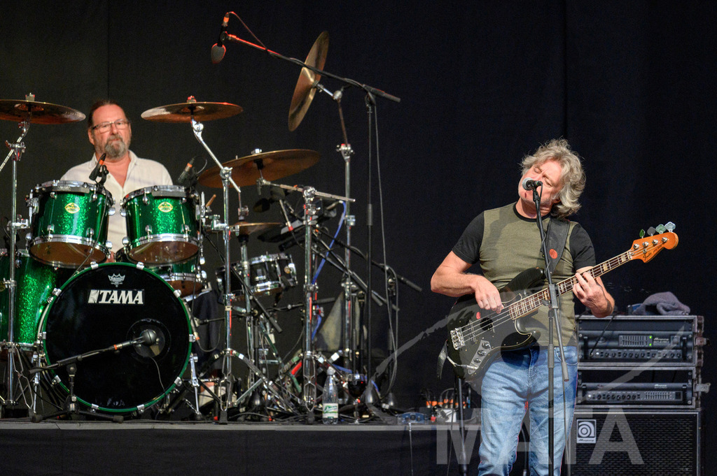 _DWA2844 | Kevin Whitehead von John Lees' Barclay James Harvest live bei einem Konzert in Serenadenhof Nürnberg, 01.07.2023 - Realisiert mit Pictrs.com