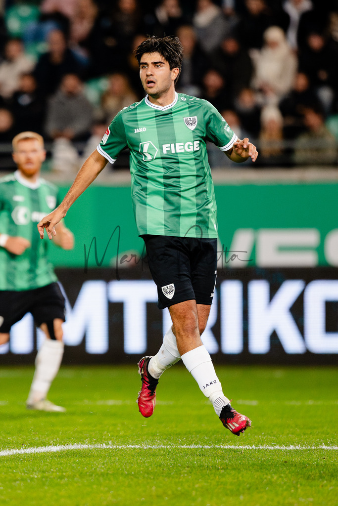 2. Bundesliga, Saison 2025/26, 11. Spieltag: SC Preußen Münster - Holstein Kiel | Münster, 31.10.2025: 2. Bundesliga, 11. Spieltag, SC Preußen Münster gegen Holstein Kiel im LVM-Preußenstadion in Münster an. Foto: sportfotografie.ms | Markus Paletta - Realisiert mit Pictrs.com