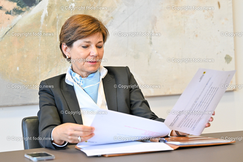 Michaela Keplinger-Mitterlehner (stv. Vorstandsvorsitzende der Raiffeisenlandesbank Oberoesterreich AG)_ 02.10.2023-24 | 02.10.2023, Raiffeisenlandesbank, AUT, Linz, im Bild Michaela Keplinger-Mitterlehner (stv. Vorstandsvorsitzende der Raiffeisenlandesbank Oberoesterreich AG)