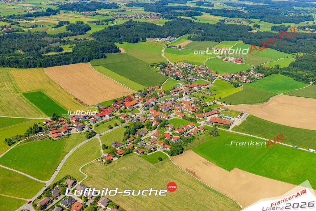 Luftaufnahme von Nußdorf - Die Luftaufnahme wurde 2025 vom UL-Flugzeug heraus erstellt ( keine Drohne ) - Hochauflösende Luftaufnahme - für professionelle Ausdrucke geeignet. Die Geschenkidee !Mit Lizenz und Bildrechte bestellbar