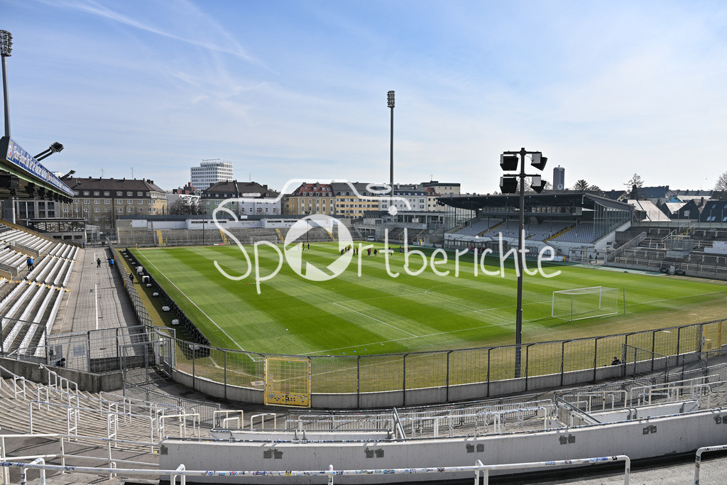 FC Bayern Amateure - 1. FC Schweinfurt 05 | Ein Blick ins Stadion an der Gruenwalder Strasse in Muenchen / Gruenwalder Stadion / Innen / Symbolbild / TSV 1860 Muenchen / Muenchner Loewen / Giesing / Symbolbild / 3. Liga / Regionalliga Bayern / Regionalliga Bayern: FC Bayern Muenchen II - 1. FC Schweinfurt 1905, Gruenwalder Stadion am 22.02.2025