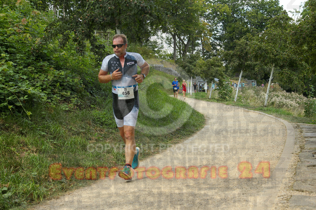 250824_1357_EX1_4394 | Sportfotografie im Rhein-Sieg Kreis, Köln, Bonn, NRW, Rheinland Pfalz, Hessen, etc. Unser Tätigkeitsfeld umfasst den Laufsport vom Volkslauf über den Marathon, Duathlon, Triathon bis zum Ultralauf wie Kölnpfad Ultra oder Schindertrail.