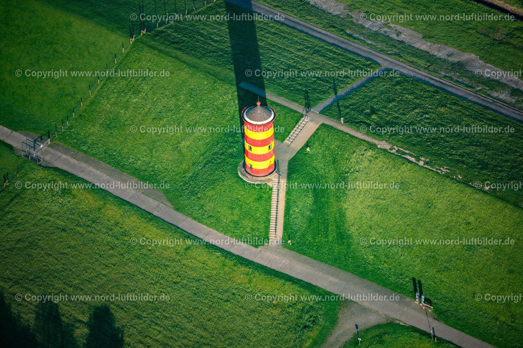 Pilsumer_Leuchtturm_ELS_4738190523 | KRUMMHöRN 19.05.2023 Leuchtturm als historisches Seefahrtzeichen " Pilsum Leuchtturm " in Krummhörn im Bundesland Niedersachsen, Deutschland. Weiterführende Informationen bei: Ostfriesland Tourismus GmbH. // Lighthouse as the historical nautical sign " Pilsum lighthouse " in Krummhorn in the state Lower Saxony, Germany. Further information at: Ostfriesland Tourismus GmbH. Foto: Martin Elsen