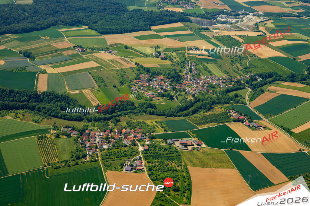Das Luftbild zeigt Klöpferbach Schöntal Backnang - Die Luftaufnahme wurde 2023 vom UL-Flugzeug aus erstellt ( keine Drohne ) - Hochauflösende Luftaufnahme - Für grossformatige Ausdrucke geeignet. Die Geschenkidee !Mit Lizenz und Bildrechte bestellbar