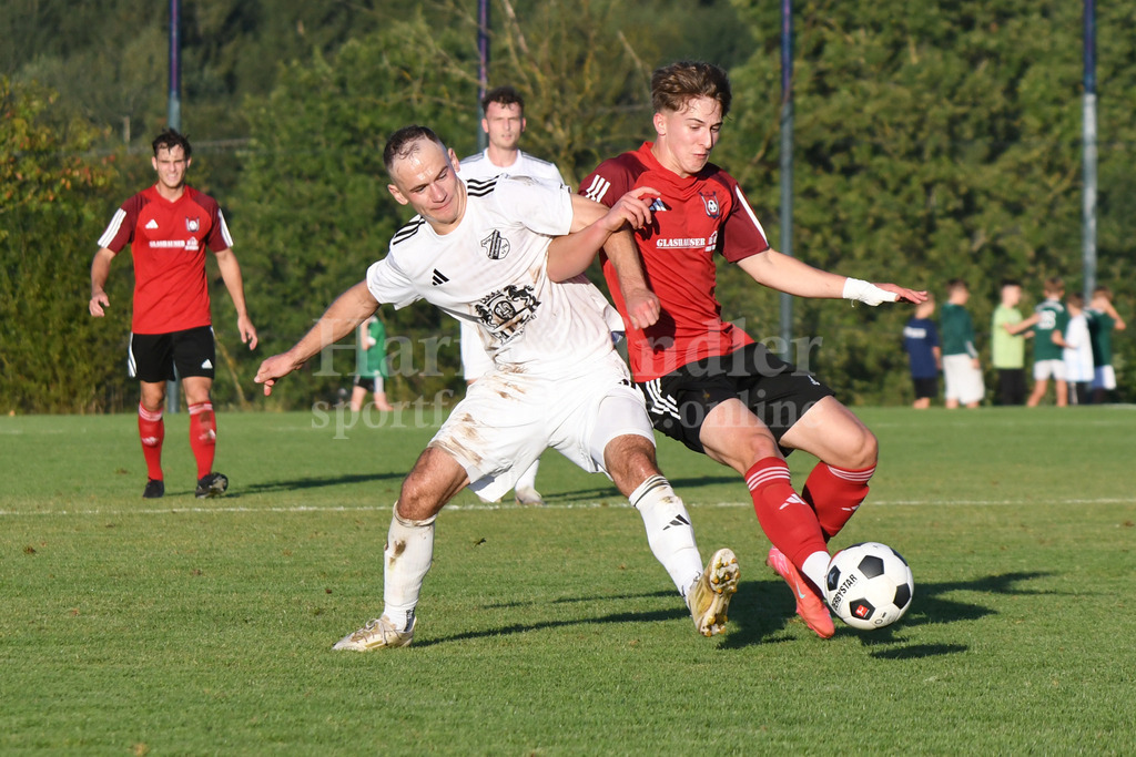 Bezirksliga Ost: SpVgg Ruhmannsfelden : FC Künzing | Felix Brunner  (SpVgg Ruhmannsfelden) - Realisiert mit Pictrs.com