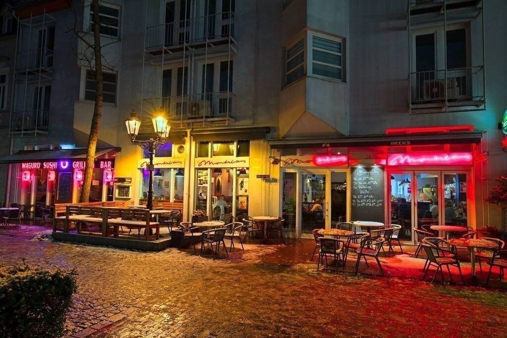 Lokale_V2_DRI_2048 | Bildergalerie von Sport-Ereignissen aber auch von weiteren spannenden Dingen - nicht nur vom Niederrhein. In Anlehnung an den bekannten Spruch von Hanns Dieter Hüsch heißt das Motto: "Niederrhein ist überall".  - Realisiert mit Pictrs.com