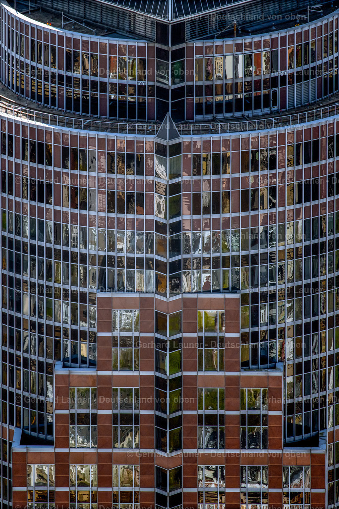 9102104 | Fassade des Messeturm, Frankfurt am Main