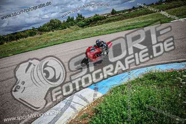 pubi5212 | Professionelle Fotos von Sportveranstaltungen, aber auch Hochzeiten und anderen Events. - Realisiert mit Pictrs.com