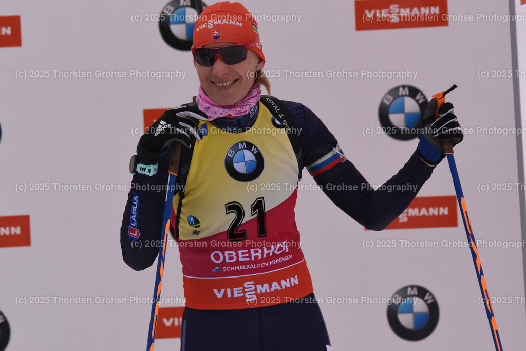 IBU WC Biathlon Oberhof 2018 | KUZMINA Anastasiya (SVK) beim Start; IBU WC Biathlon Oberhof 2018, 7.5 km Sprint Frauen am 04.01.2018 in der DKB Ski Arena in Oberhof, (Deutschland) - Realisiert mit Pictrs.com