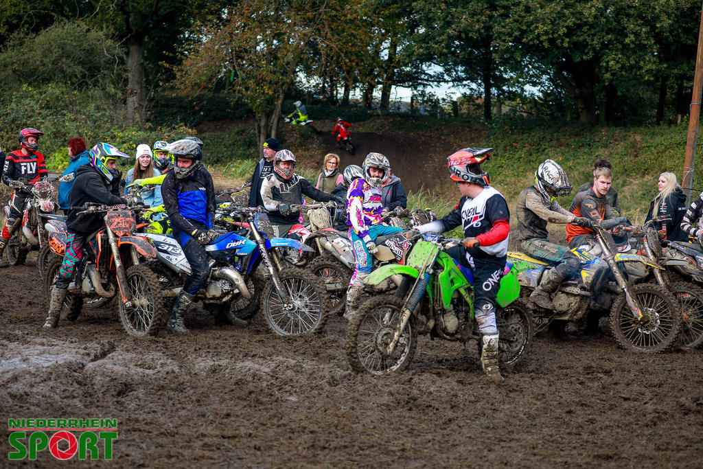 OpenTrack2024_Sonntag_Hobbyfahrer_111 | Bildergalerie von Sport-Ereignissen aber auch von weiteren spannenden Dingen - nicht nur vom Niederrhein. In Anlehnung an den bekannten Spruch von Hanns Dieter Hüsch heißt das Motto: "Niederrhein ist überall".  - Realisiert mit Pictrs.com