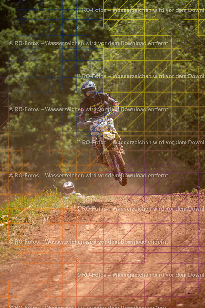 Wolfshausen 5 Lauf -239 | Sportfotografie von RO-Fotos: Motorsport, Motocross, Enduro, Laufveranstaltungen und Triathlon. Professionelle Fotos von Sportlern und Events. - Realisiert mit Pictrs.com