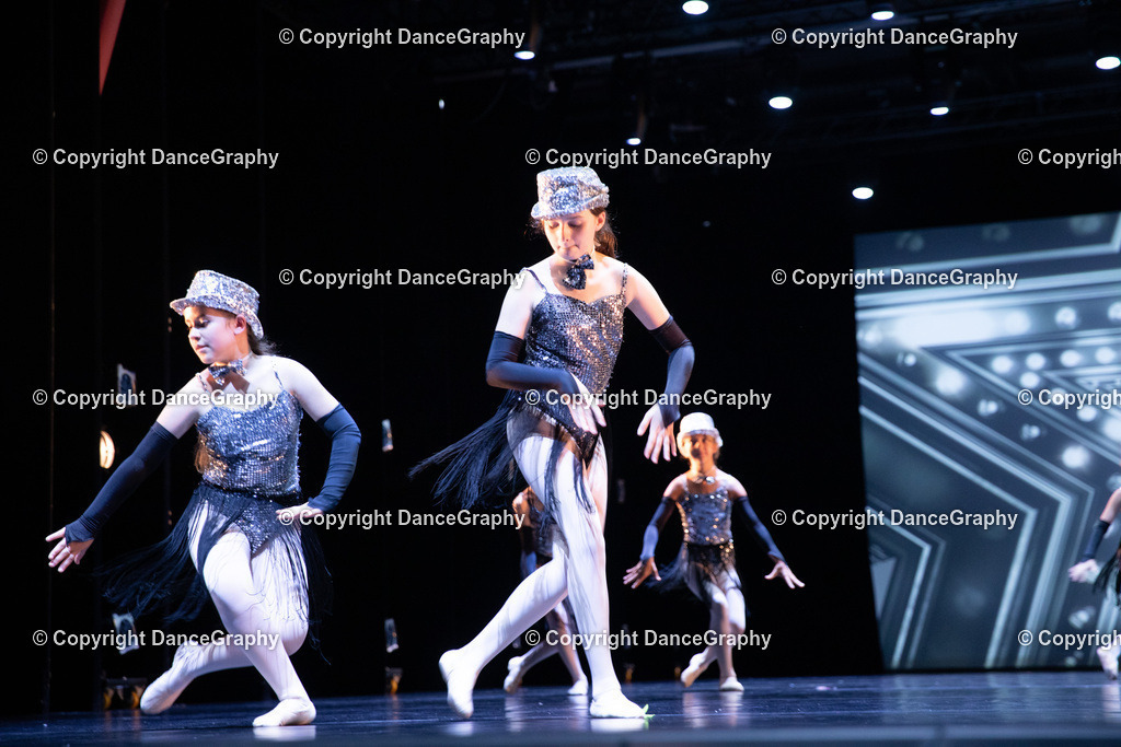 GPHY4950 | DanceGraphy - Realisiert mit Pictrs.com