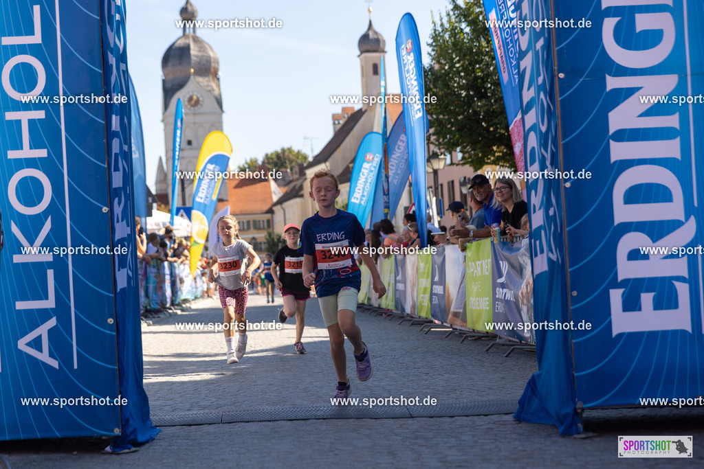 VJ__3306 | Stadtlauf Erding 2025 #stadtlauferding #erdingstadtlauf #stadtlauf_erding #laufmotivation #trisporterding #yourpictrs #sportshot_your_pictrs