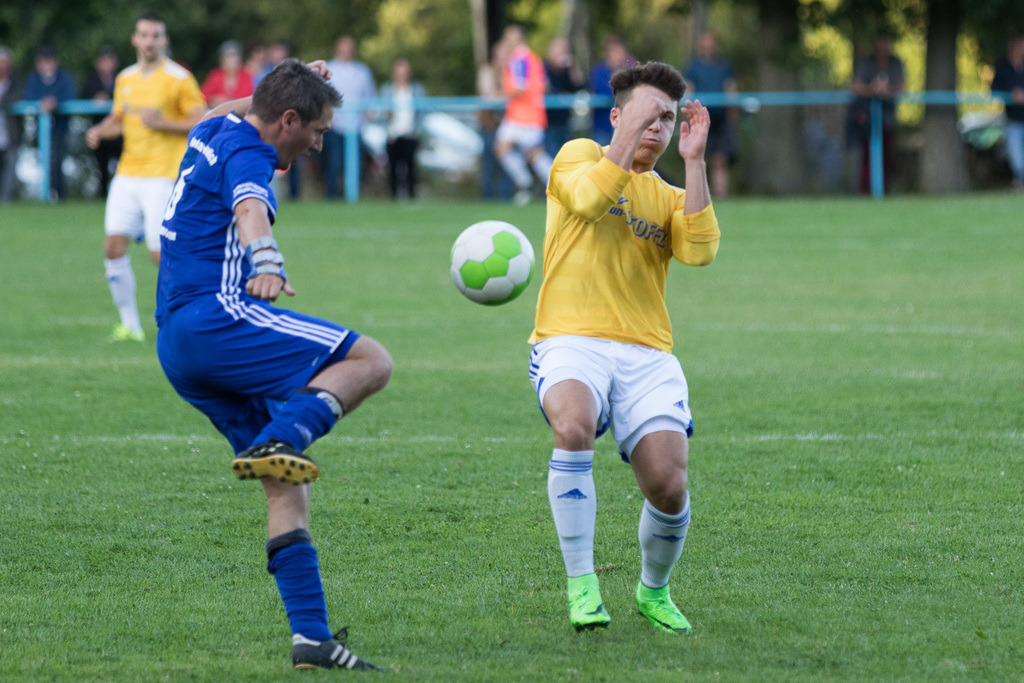 SG Morshausen - TSV Emmelshausen | Sportfotografie Hermann-Josef Stoffel - Realisiert mit Pictrs.com