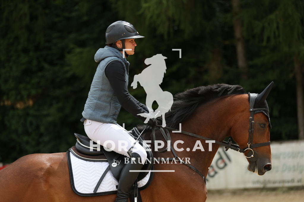 0P6A4255 | Willkommen bei Brunnmayr - Design & Fotografie – Ihrem Spezialisten für Reitturniere und Pferdeveranstaltungen in Oberösterreich, Salzburg und Bayern! Seit über 17 Jahren sind wir leidenschaftlich dabei.