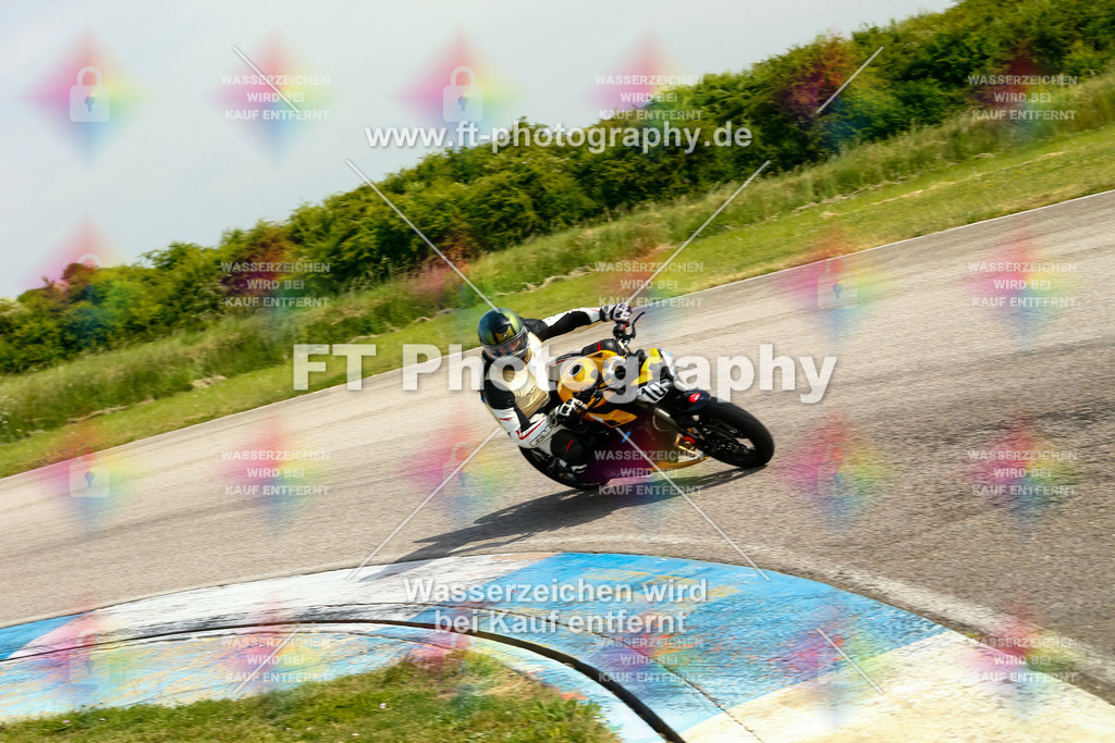 _MOT1261 | Hier findet Ihr Bilder von Touristenfahrten auf der Nürburgring Nordschleife oder von anderen Veranstaltungen die ich besucht habe. Viel Spass beim Durch Schauen 