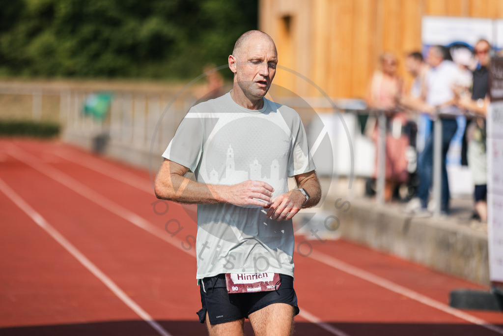 2026-07-26 Halbmarathon Moenchsdeggingen - 00471 | bastis.photos - Realisiert mit Pictrs.com