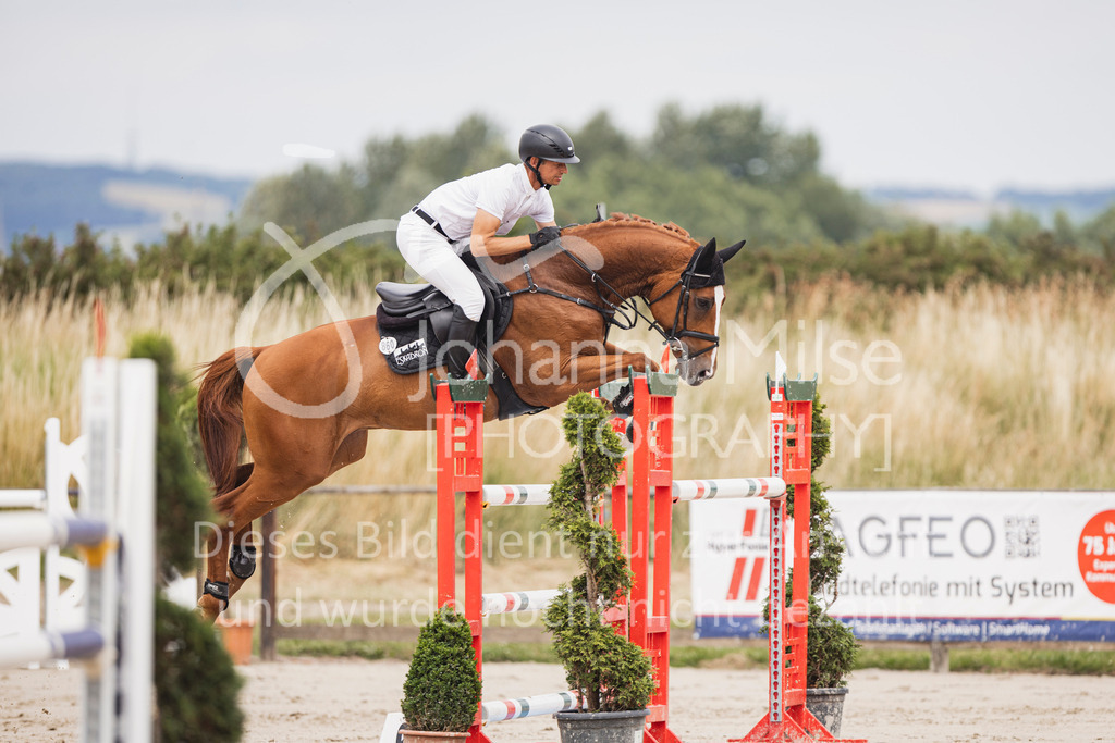 250628_PfSpTa_Youngster-S-447 | Deine schönsten Turniermomente als professionelle Fotos! Entdecke hochwertige Pferdesport-Fotografie im Online-Shop. Jetzt Fotos finden & bestellen!
