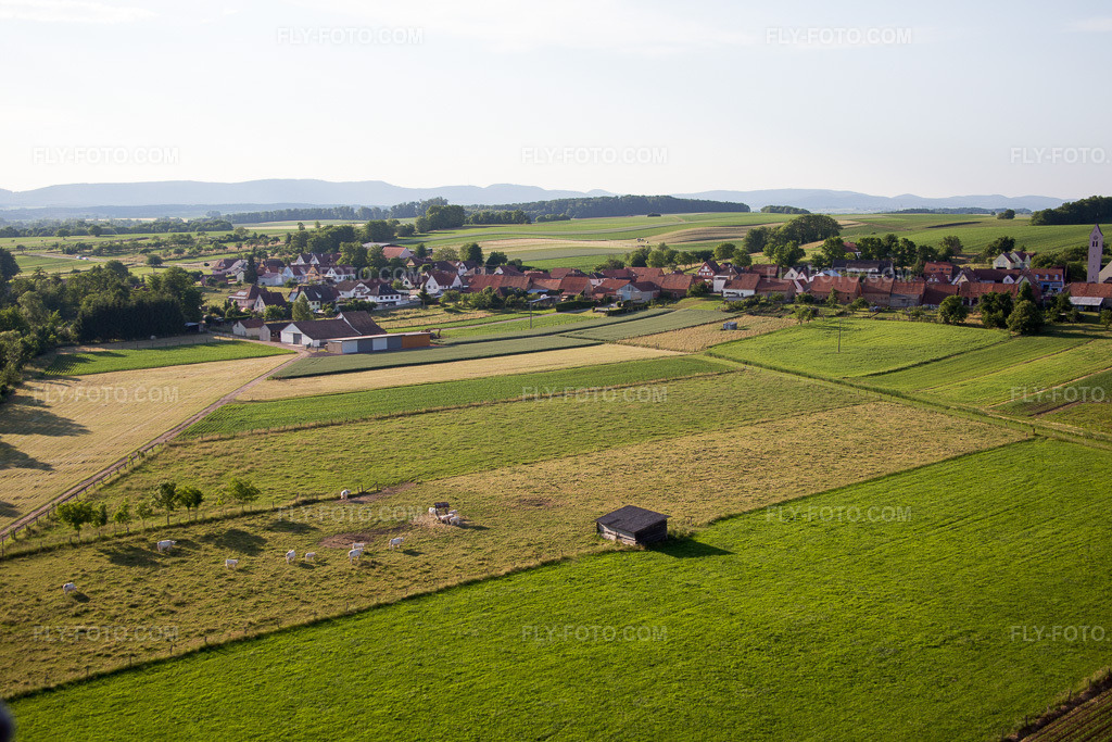 Aerial view: View of the town in Oberrœdern in the state Bas-Rhin, France.Photo: IMG_080202.jpg taken on 06/05/2015 by Werner Riehm/FLY-FOTO.comResolution of the original: 5472 x 3648 px