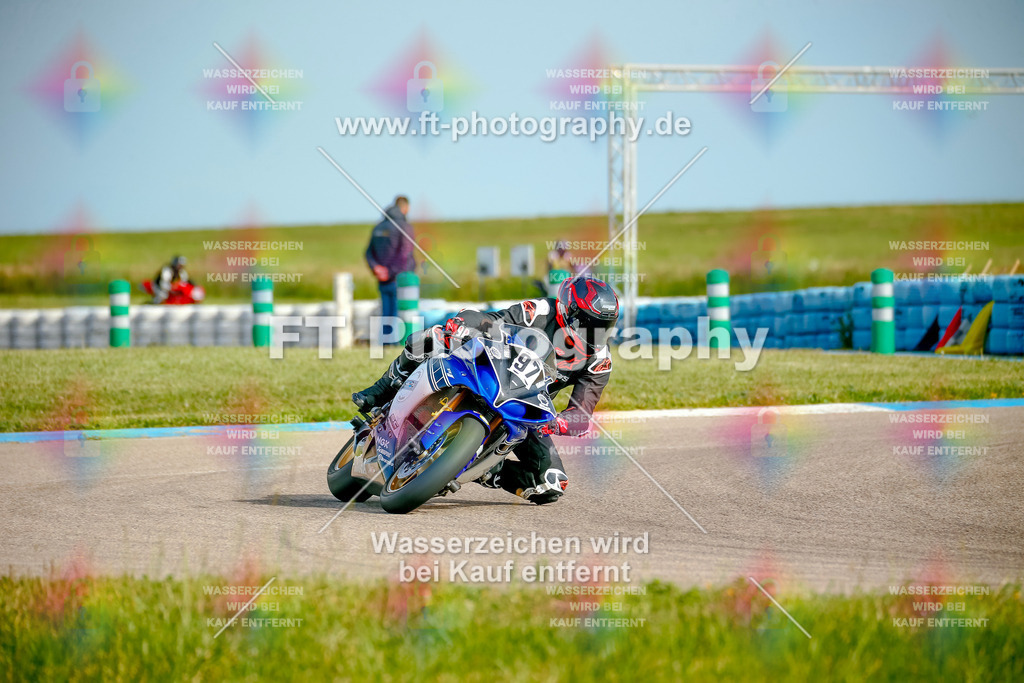 _MOT0092 | Hier findet Ihr Bilder von Touristenfahrten auf der Nürburgring Nordschleife oder von anderen Veranstaltungen die ich besucht habe. Viel Spass beim Durch Schauen 