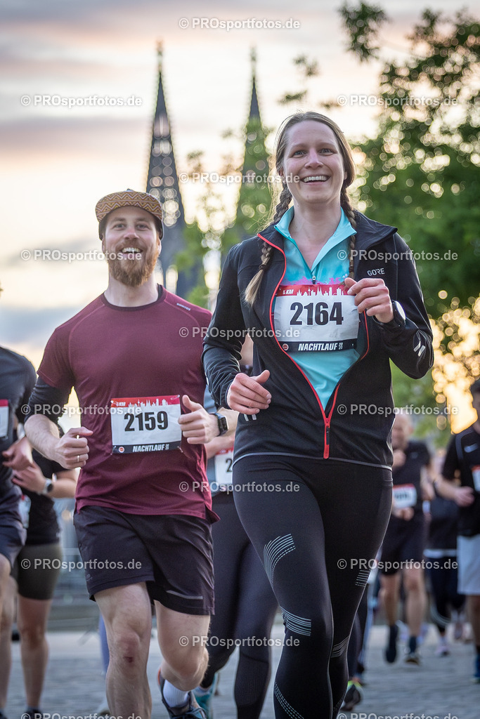 22. ASV Nachtlauf; Koeln, 28.05.25 | Impressionen vom 22. ASV Nachtlauf am 28.05.25 am Tanzbrunnen in Koeln. Foto: BEAUTIFUL SPORTS/Leah Kohring