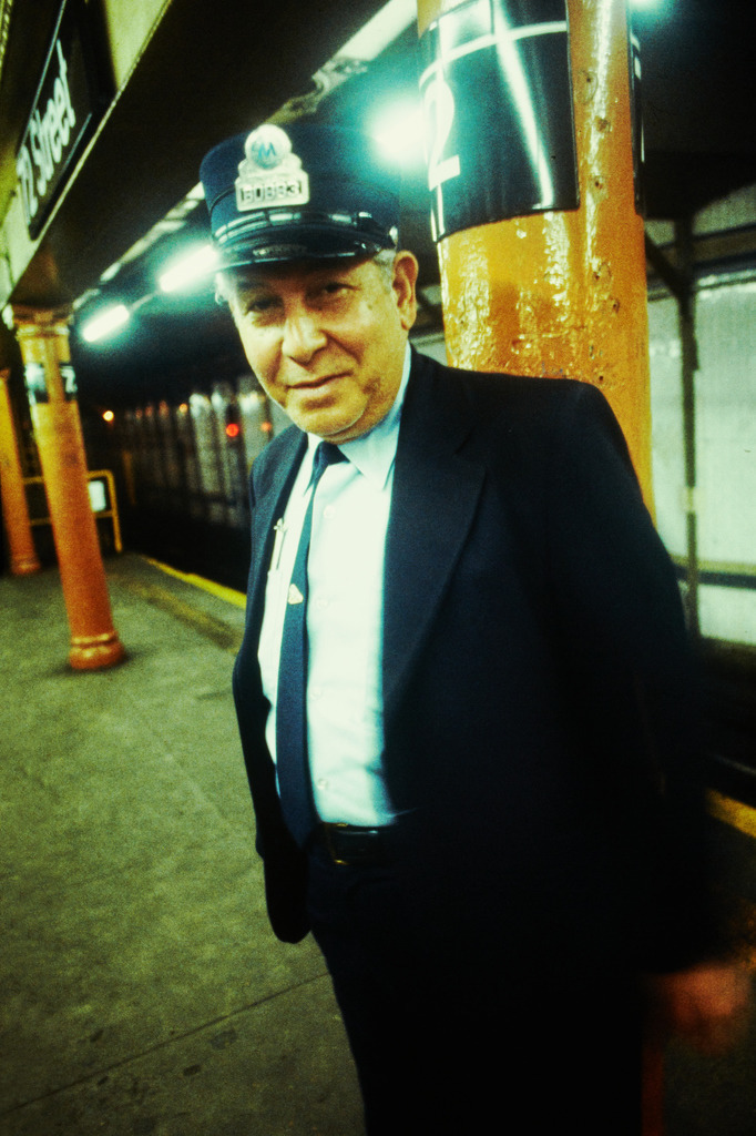 04USA_NYC_sreet_1980_9747 | Beegebilder online. 
BIldarchiv von Beege Fotodesign mit ausgewählten Werken, die sich besonders gut für die Dekoration Ihrer Räume oder Wände eignen. 