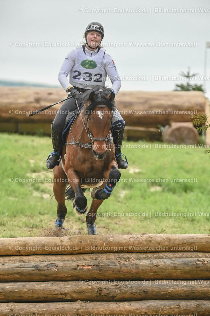 20230513_CCI2_Section2_Gelände_0508 | equistock