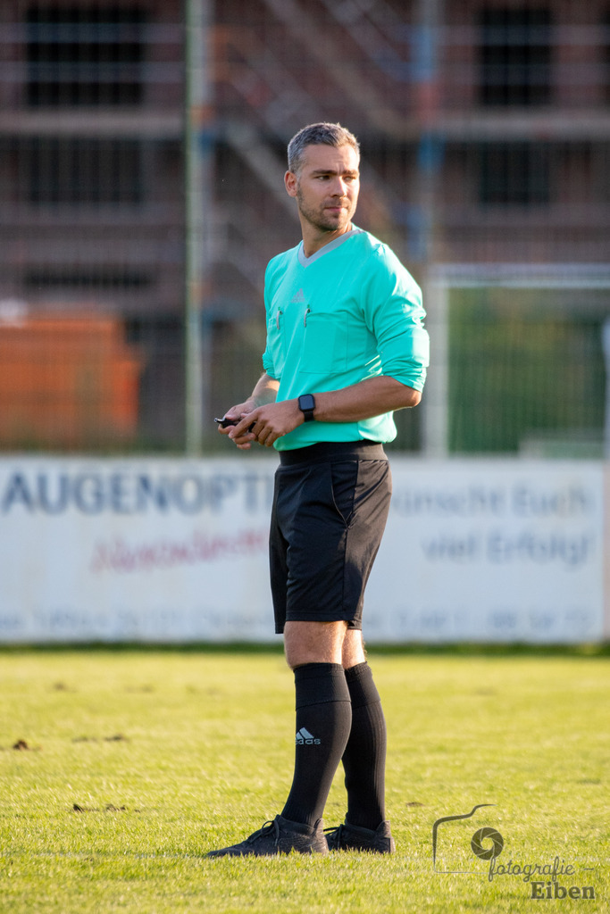 TV Metjendorf-SVE Wiefelstede | Kreisliga Herren;TV Metjendorf (rot)-SVE Wiefelstede (schwarz) am 08.08.2023; in Metjendorf (Sportanlage Metjendorf), Photo: Philip Eiben 2023 - Realisiert mit Pictrs.com