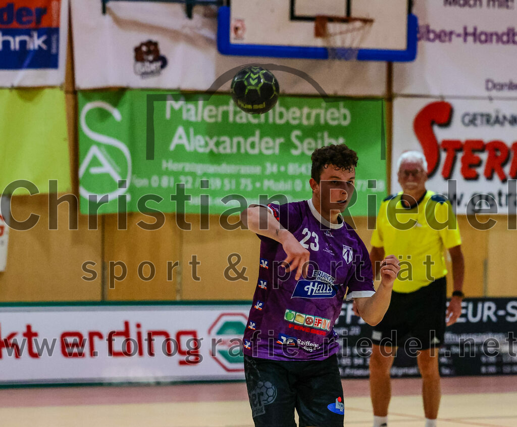 2023-10-14_096_SpVgg_Altenerding_gegen_HSG_Freising_Neufahrn | Erding, Deutschland, 14.10.2023:
Handball, Bezirksoberliga Männer 2023 / 2024, 4. Spieltag, SpVgg Altenerding gegen HSG Freising-Neufahrn, Endergebnis: 27:26

Moritz Sturm (SpVgg Altenerding, #23)

Foto: Christian Riedel / fotografie-riedel.net