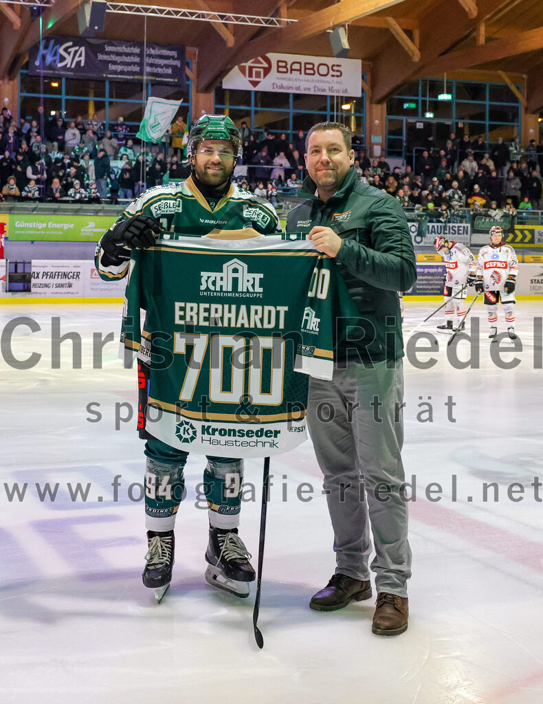 2025-12-14_023_TSV_Erding_gegen_ECDC_Memmingen_Indians | Erding, Deutschland, 14.12.2025:Eishockey, Oberliga Süd 2025 / 2026, 26. Spieltag, TSV Erding gegen ECDC Memmingen Indians, Endergebnis: 1:2Markus Eberhardt (Erding Gladiators, #94)Foto: Christian Riedel / fotografie-riedel.net