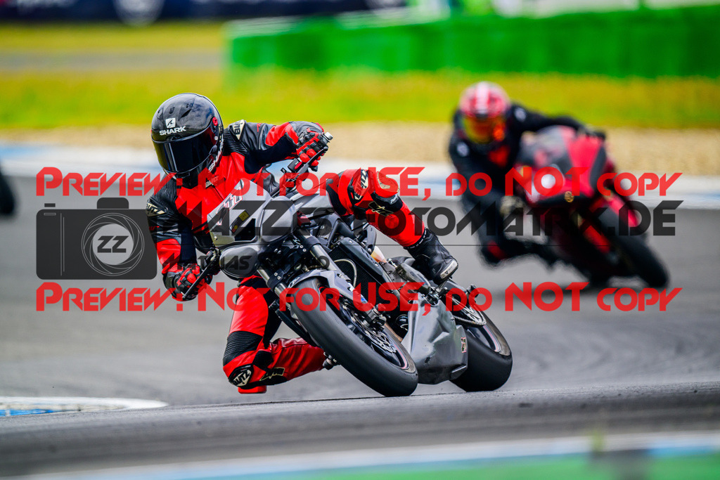 MaZZes_FotoMatrix_240614_6007705_7204 | GELB