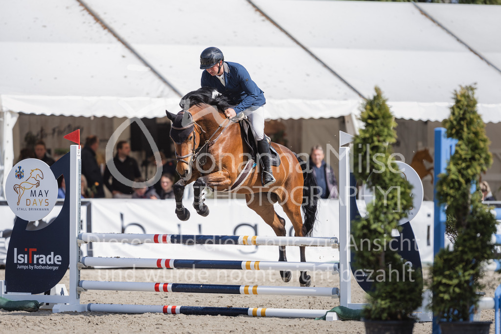 230518_MayDays_SprPf-A-111 | Deine schönsten Turniermomente als professionelle Fotos! Entdecke hochwertige Pferdesport-Fotografie im Online-Shop. Jetzt Fotos finden & bestellen!
