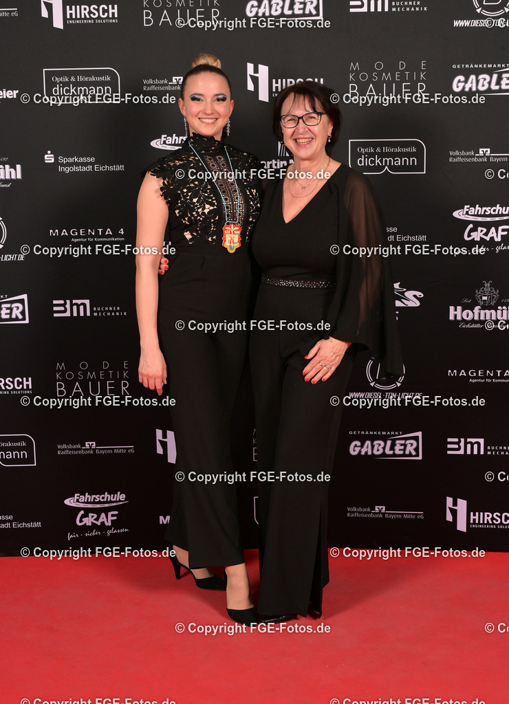 20240128-fge-fotos-0556 | Hofball der FGE am 28.01.2024 im Alten Stadttheater in Eichstätt. - Realisiert mit Pictrs.com