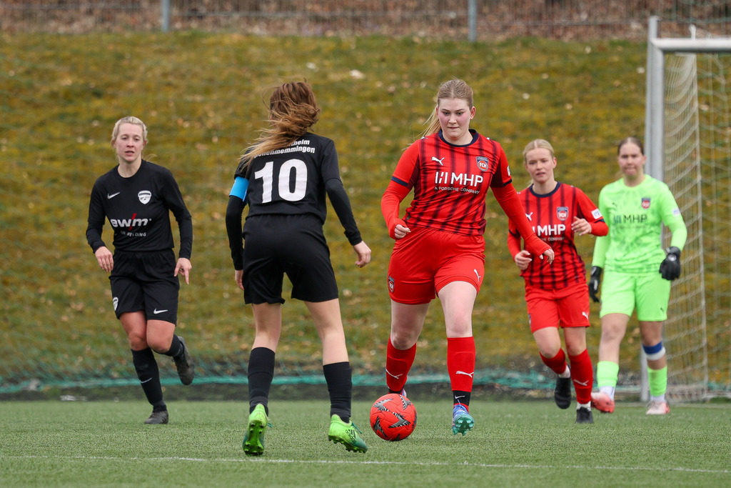 20260329-FCH-HS_048 | 1.FC Heidenheim 1846 II vs. SGM Hohenmemmingen/Sontheim, Fußball, Frauen, Bezirksliga, 2025/2026, 14. Spieltag, 29.03.2026 in Heidenheim, Kunstrasen b. Voith-Arena West(Foto: Michael Bulling) - Realisiert mit Pictrs.com