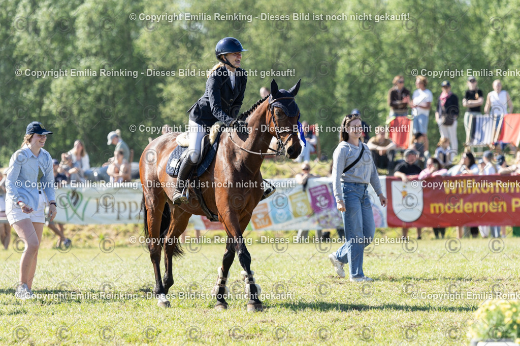 CL5A1102 | Emilia Reinking Fotografie - Realisiert mit Pictrs.com