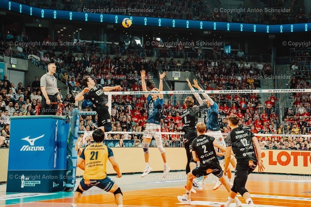 Vollyballpokalfinale 25/26 Mannheim | Zoi DVV Pokalfinale am 28.02.2026 in Mannheim I VfB Suhl LOTTO Thüringen - Allianz MTV Stuttgart I VfB Friedrichshafen - SVG Lüneburg - Realisiert mit Pictrs.com