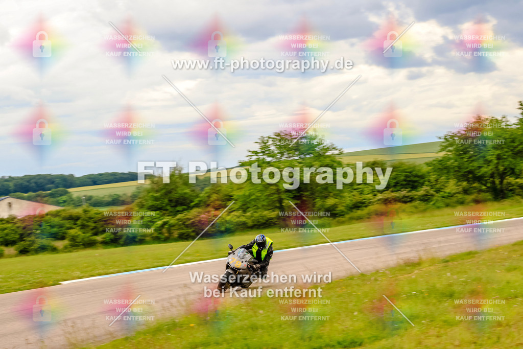 MotoTeam-3298 | Hier findet Ihr Bilder von Touristenfahrten auf der Nürburgring Nordschleife oder von anderen Veranstaltungen die ich besucht habe. Viel Spass beim Durch Schauen 