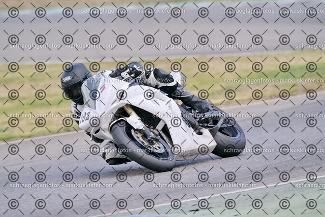 26bt05-1857 | markuskiefer.com - Realisiert mit Pictrs.com
