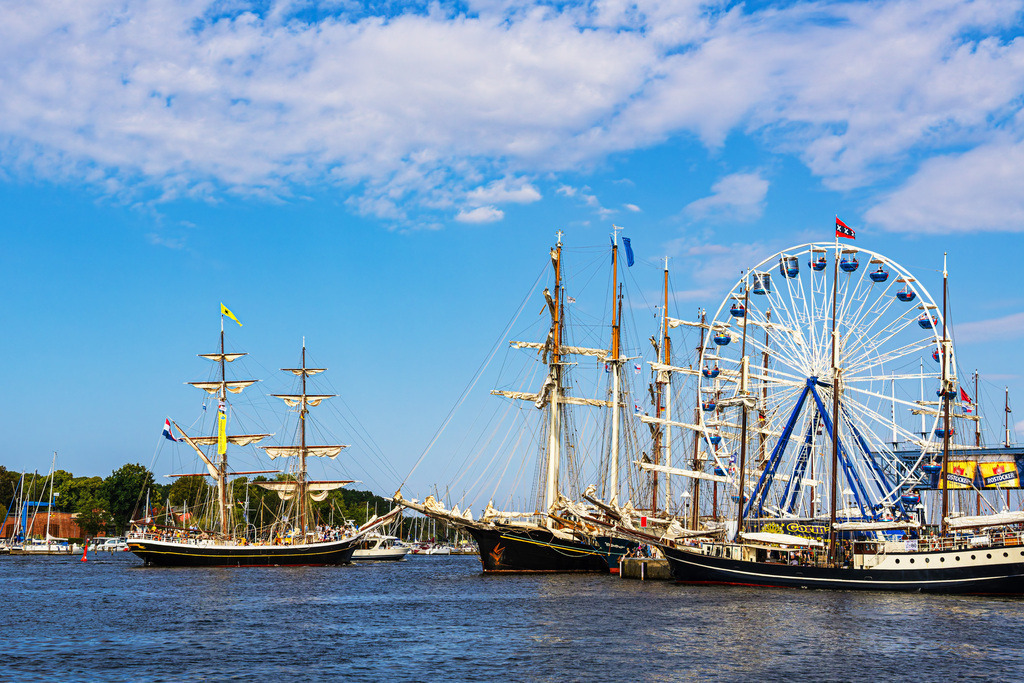 Segelschiffe auf der Warnow während der Hanse Sail in Rostock | Segelschiffe auf der Warnow während der Hanse Sail in Rostock.